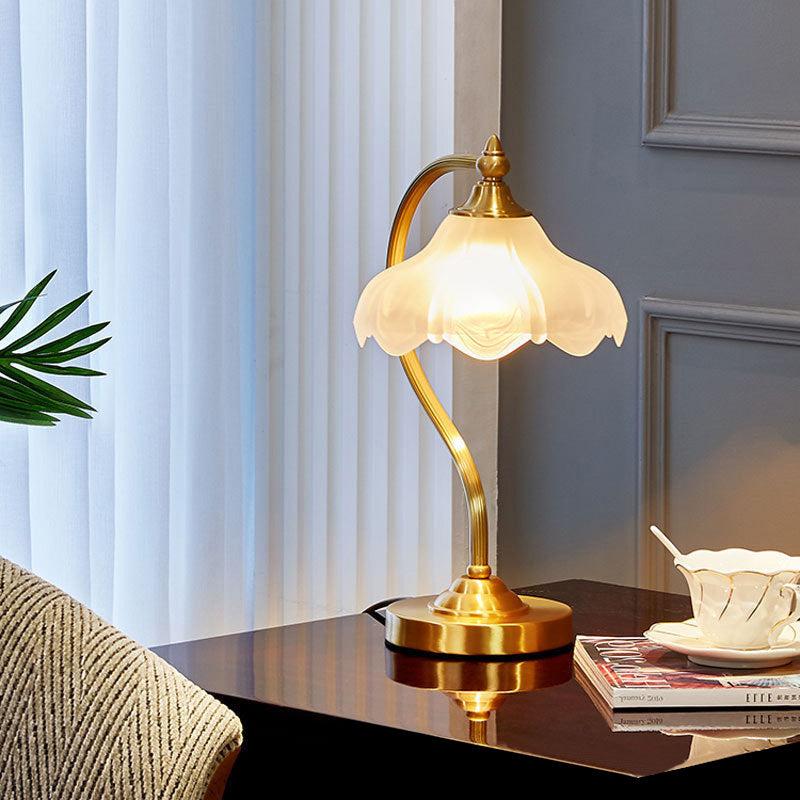 American Pure Copper Petal-Shaped Table Lamp