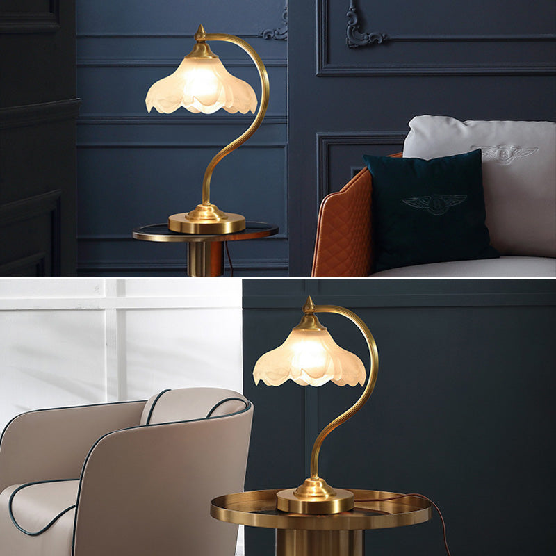 American Pure Copper Petal-Shaped Table Lamp